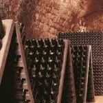 Spumanti italiani, più 1,8%: superato il miliardo di bottiglie prodotte. Nei consumi crolla lo Champagne in Italia, meno 8%