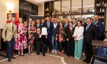 Tenuta San Leonardo entra in “IVQ-Grandi Marchi” che, intanto, premia James Suckling