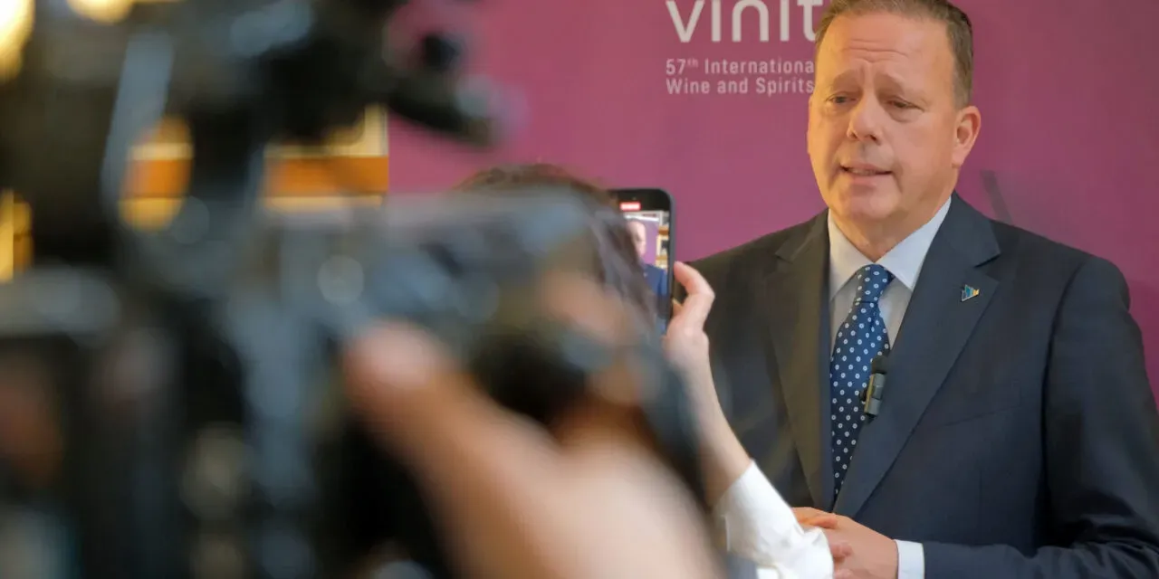 Vinitaly 2025, è conto alla rovescia: 4mila cantine a Verona e 30mila buyer internazionali per scacciare la paura dei dazi