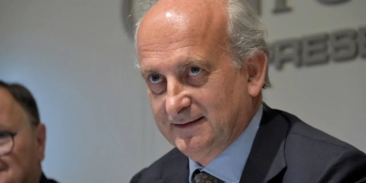 UIV, il cahier des doléances di Lamberto Frescobaldi: tagliamo il 20% delle DOP e 8 milioni di ettolitri di produzione per salvare il vino italiano