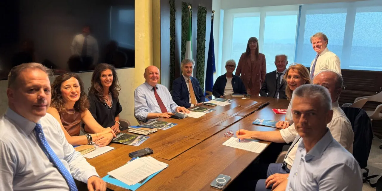 Economia wood-based come risposta alle emergenze clima ed energia: Veronafiere e Progetto Fuoco incontrano Pichetto Fratin