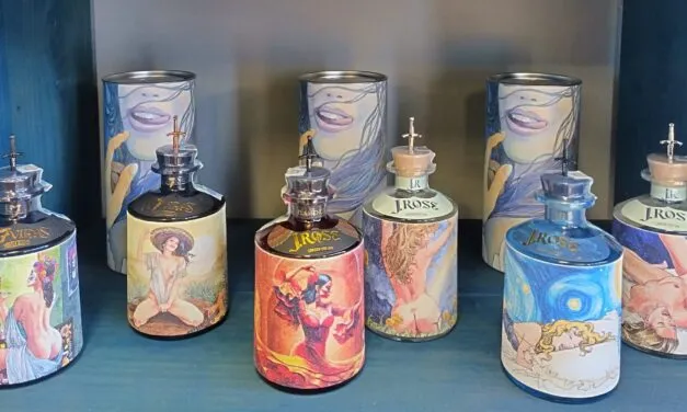 J.Rose, il gin che ha reso il suo packaging un’opera d’arte